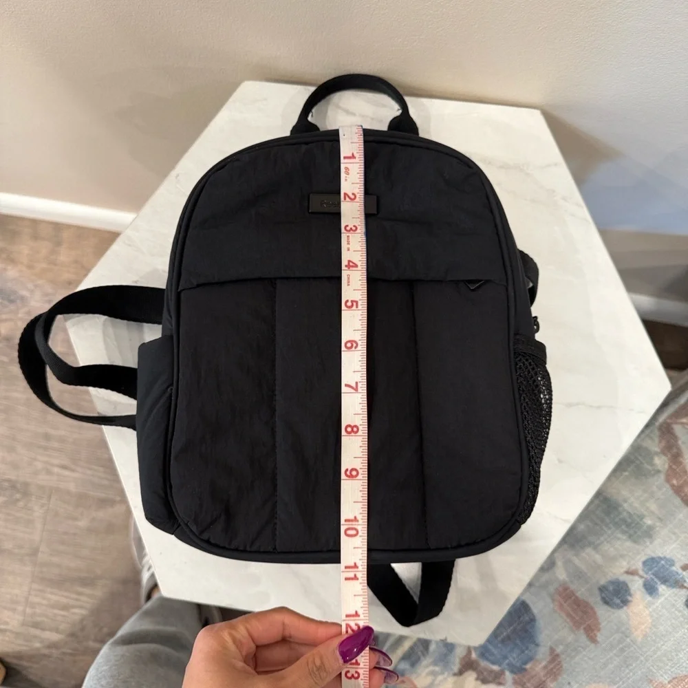 🔥Reebok Black Backpack🔥